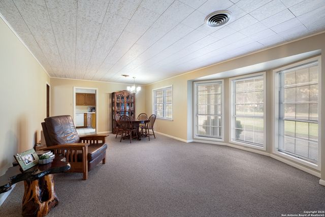 1109 27th, Hondo, TX 78861