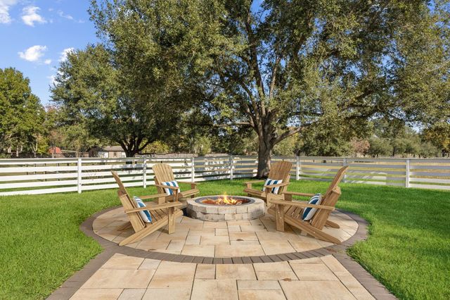 1140 Bartlett Road, Katy, TX 77493