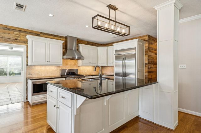 1140 Bartlett Road, Katy, TX 77493