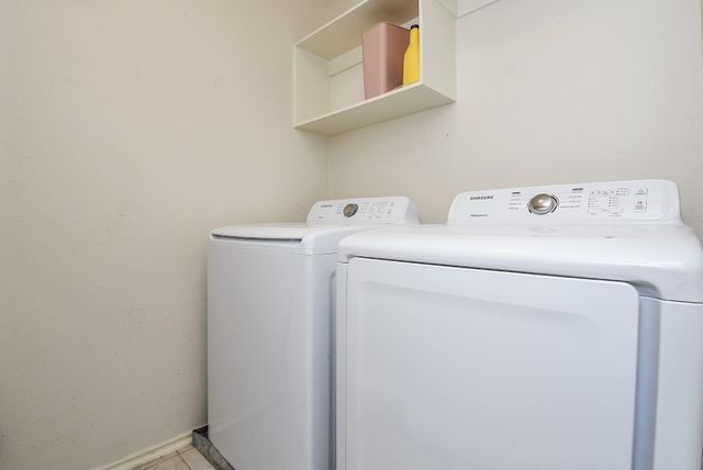 87 Blue Creek Place, The Woodlands, TX 77382