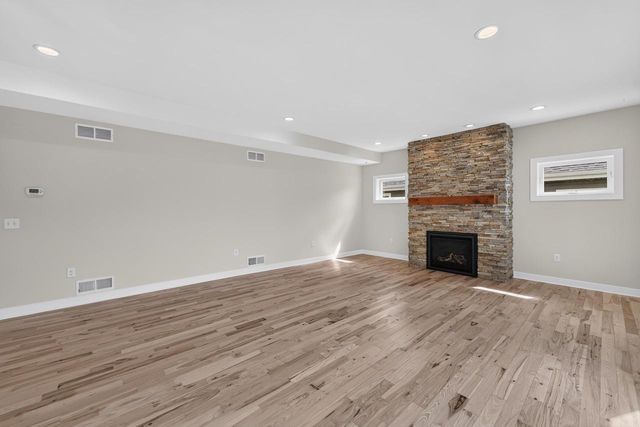 1120 N Division Street, Waunakee, WI 53597