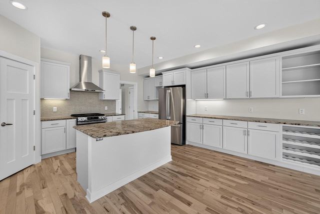 1120 N Division Street, Waunakee, WI 53597