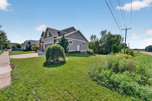 1120 N Division Street, Waunakee, WI 53597