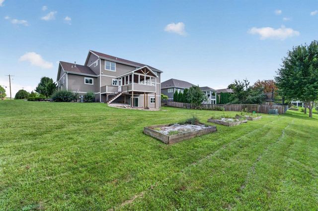 1120 N Division Street, Waunakee, WI 53597