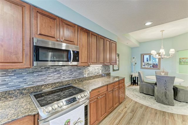 610 RIVIERA DUNES WAY 406, Palmetto, FL 34221