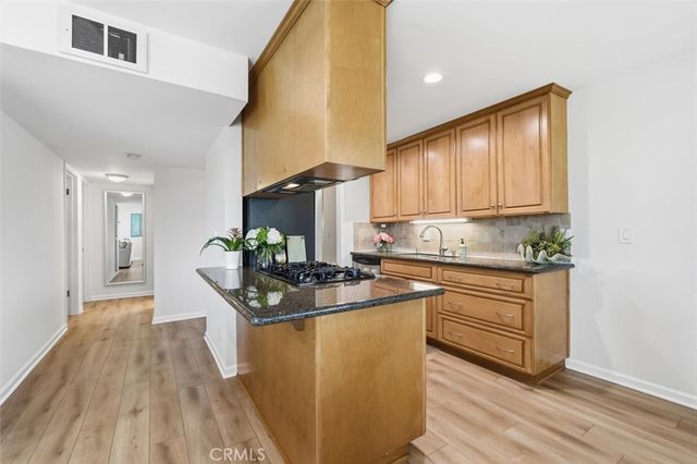 1600 Ardmore Avenue 231, Hermosa Beach, CA 90254