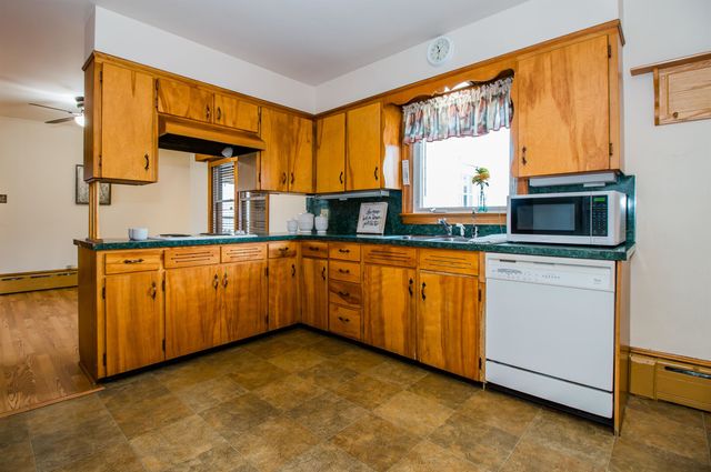 355 WESTVIEW ST, Dayton, VA 22821