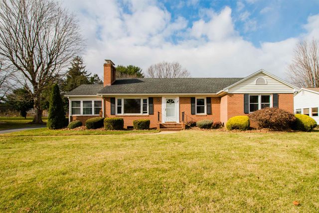 355 WESTVIEW ST, Dayton, VA 22821