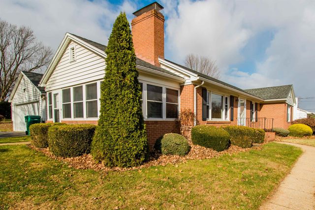 355 WESTVIEW ST, Dayton, VA 22821