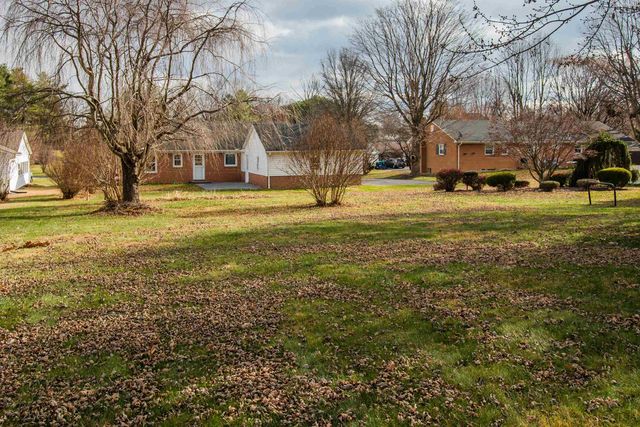 355 WESTVIEW ST, Dayton, VA 22821