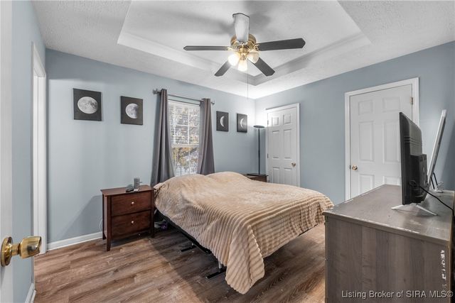 917 Valley View Road, New Albany, IN 47150