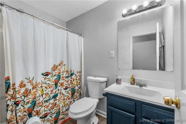 917 Valley View Road, New Albany, IN 47150