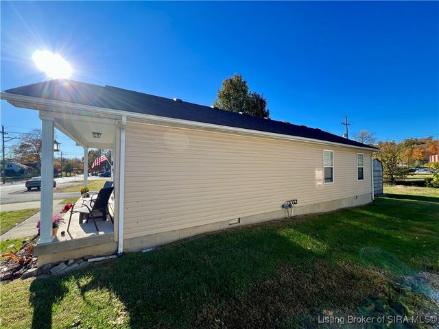 917 Valley View Road, New Albany, IN 47150