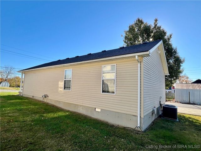 917 Valley View Road, New Albany, IN 47150