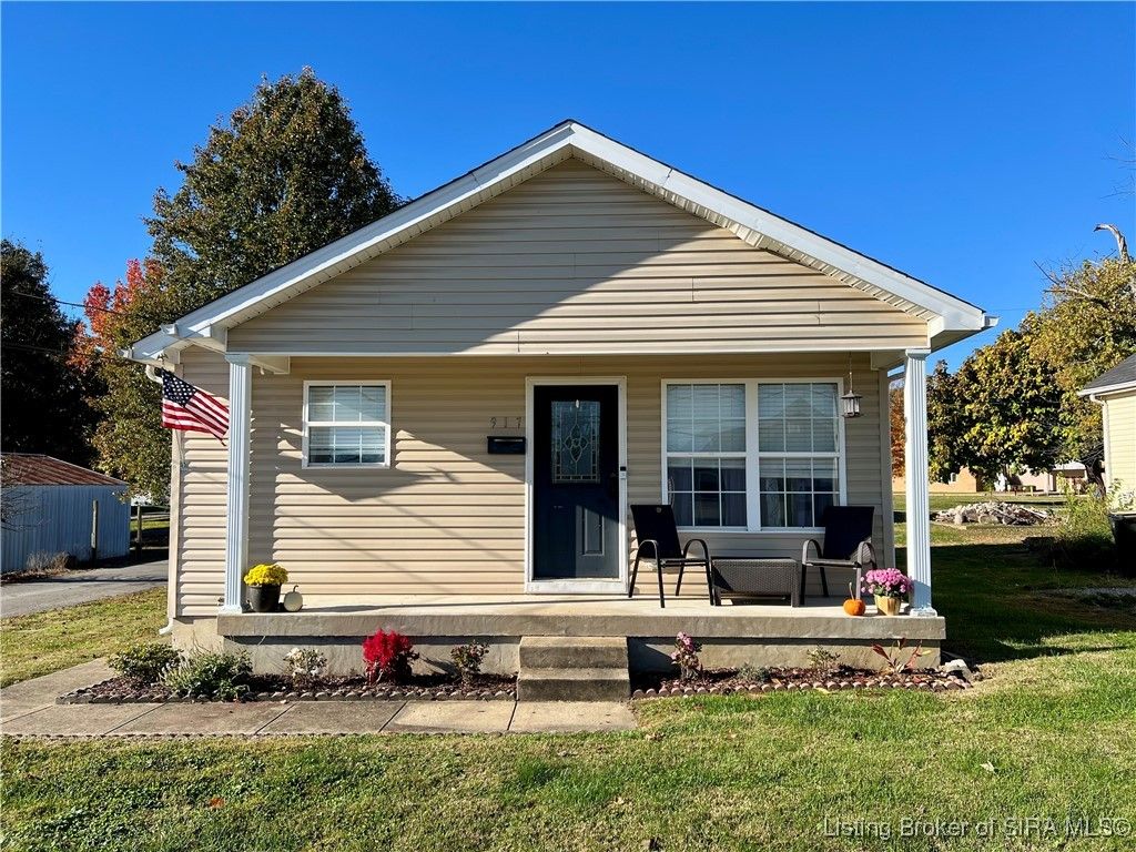 917 Valley View Road, New Albany, IN 47150