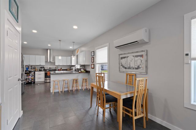 978 Franklin Park West, St. Albans Town, VT 05478