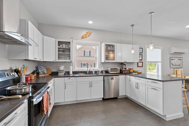 978 Franklin Park West, St. Albans Town, VT 05478