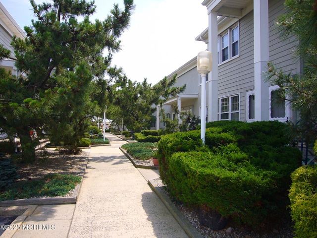 1201 Ocean Avenue 82, Sea Bright, NJ 07760