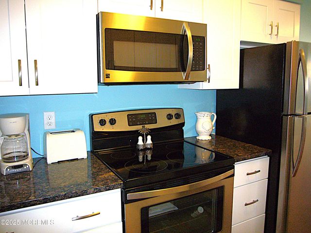 1201 Ocean Avenue 82, Sea Bright, NJ 07760