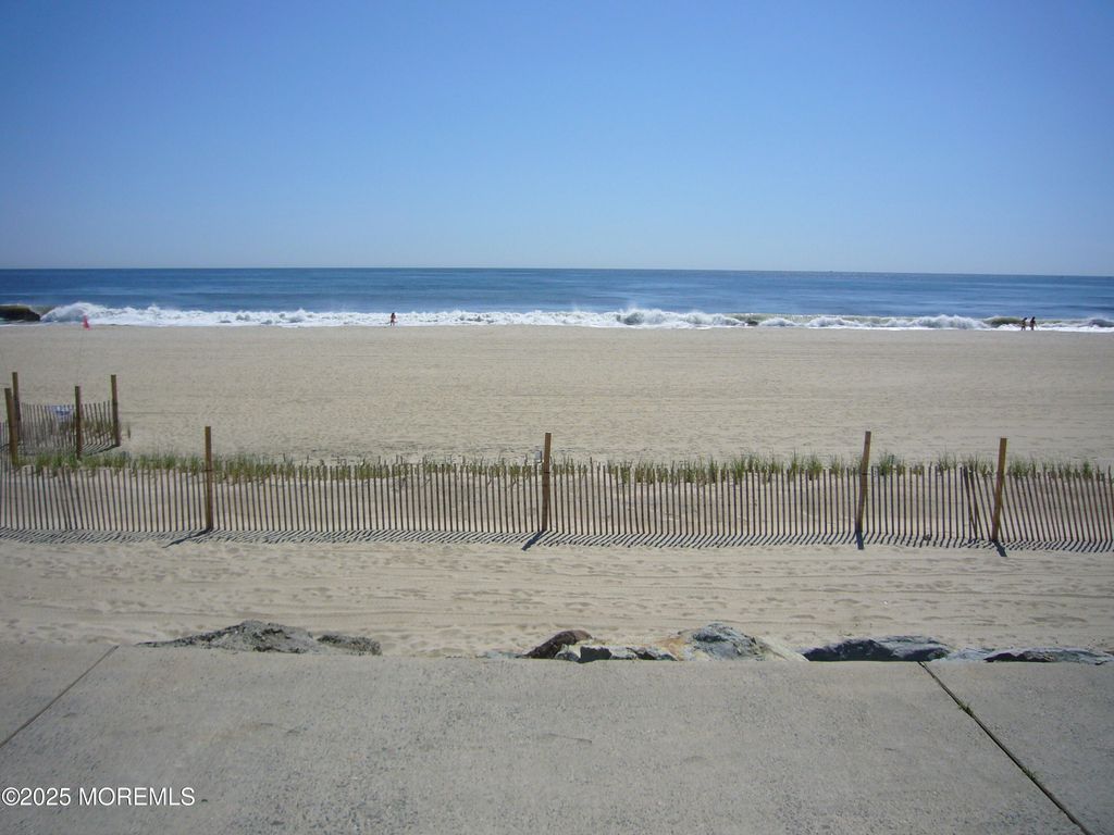 1201 Ocean Avenue 82, Sea Bright, NJ 07760