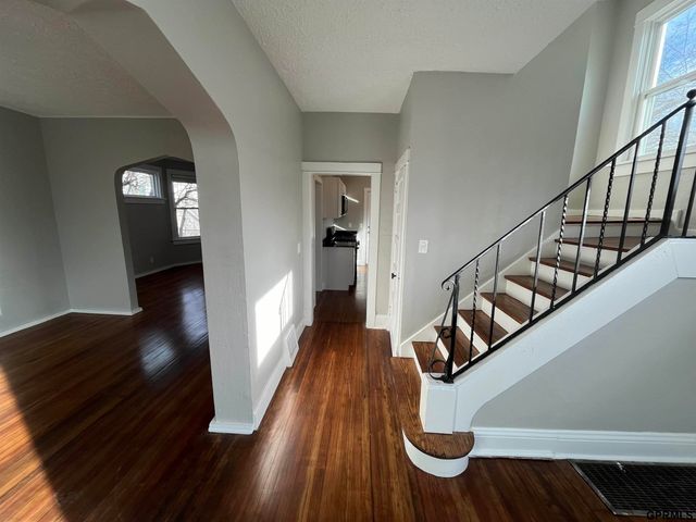 1511 N 33rd Street, Omaha, NE 68111