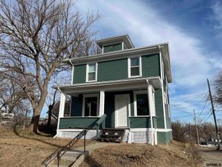 1511 N 33rd Street, Omaha, NE 68111