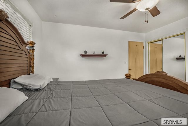 1881 W 49th S, Idaho Falls, ID 83402