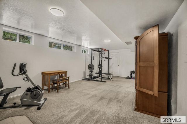 1881 W 49th S, Idaho Falls, ID 83402