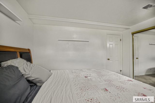 1881 W 49th S, Idaho Falls, ID 83402