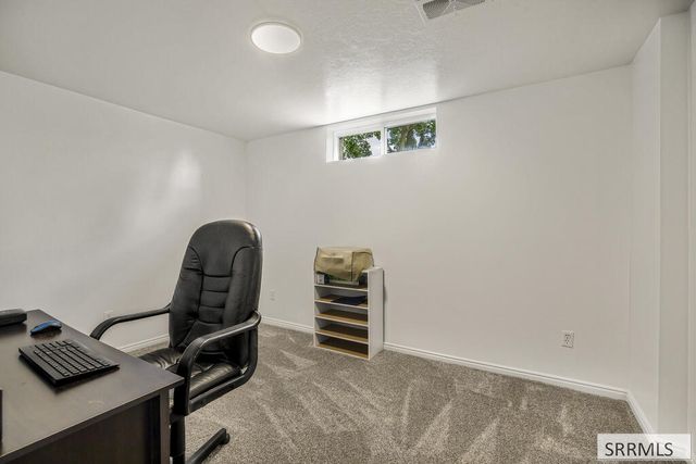 1881 W 49th S, Idaho Falls, ID 83402