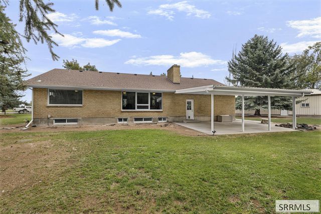 1881 W 49th S, Idaho Falls, ID 83402