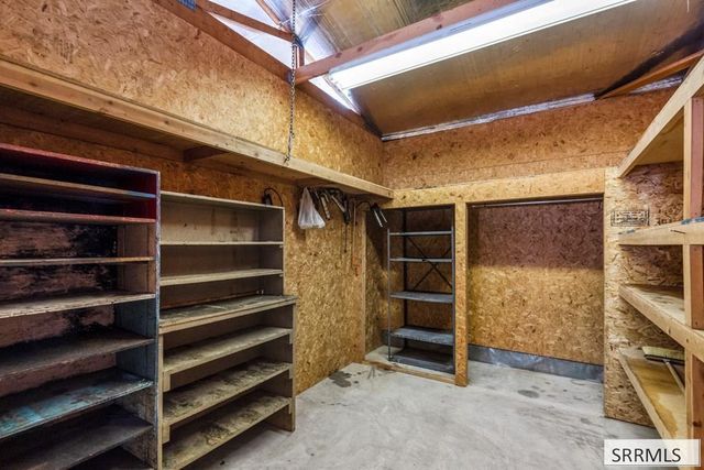 1881 W 49th S, Idaho Falls, ID 83402