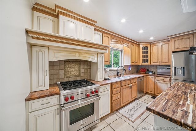 25472 S 4110 Road, Claremore, OK 74019