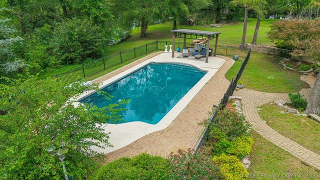 25472 S 4110 Road, Claremore, OK 74019