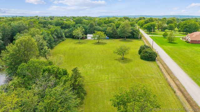 25472 S 4110 Road, Claremore, OK 74019