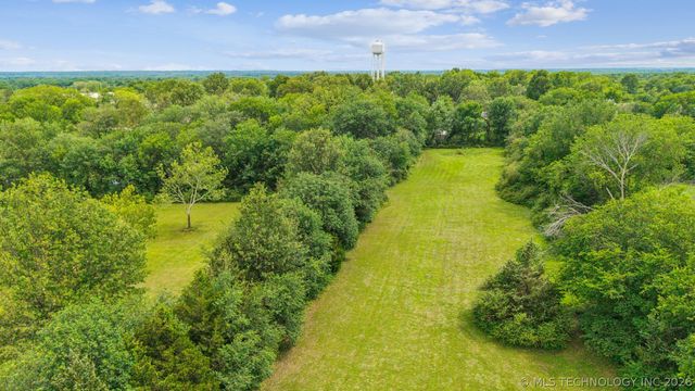 25472 S 4110 Road, Claremore, OK 74019