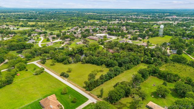 25472 S 4110 Road, Claremore, OK 74019
