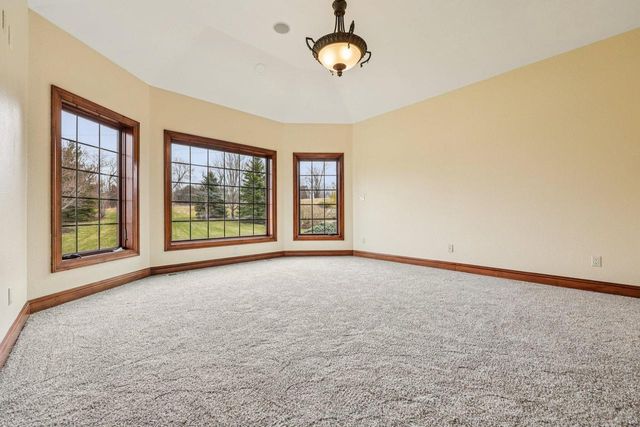 560 Birchwood DRIVE, Hartland, WI 53029