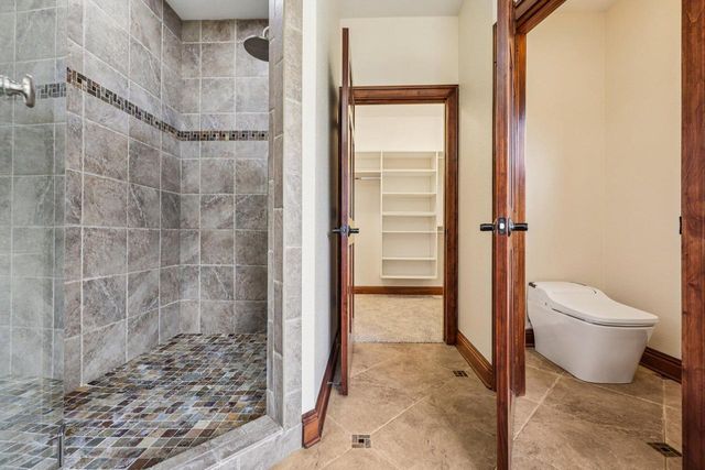 560 Birchwood DRIVE, Hartland, WI 53029