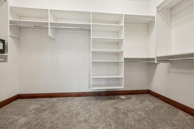 560 Birchwood DRIVE, Hartland, WI 53029