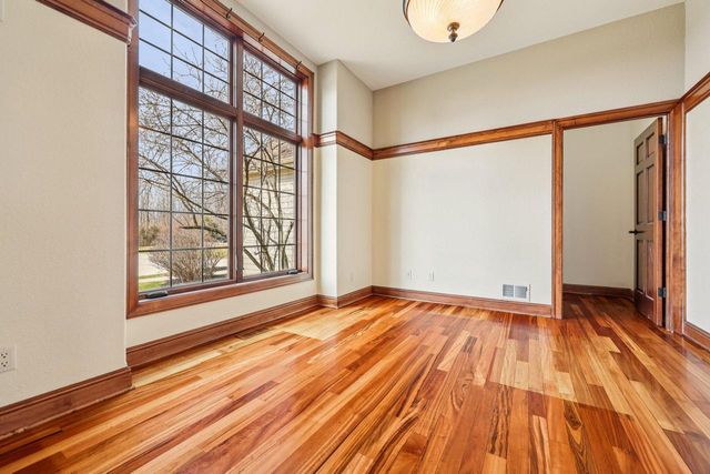 560 Birchwood DRIVE, Hartland, WI 53029