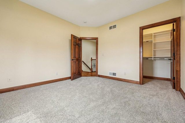 560 Birchwood DRIVE, Hartland, WI 53029