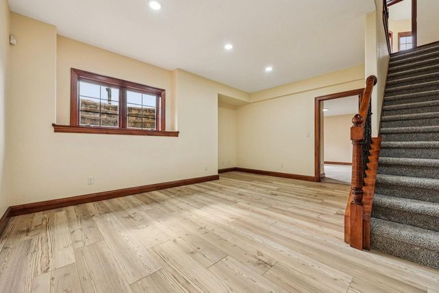 560 Birchwood DRIVE, Hartland, WI 53029