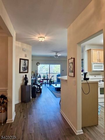 2303 Neville Ct 2303, Franklin Twp., NJ 08873