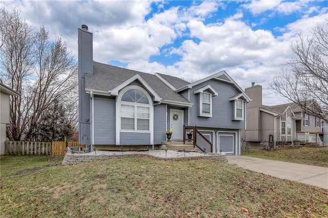 10624 N Wallace Avenue, Kansas City, MO 64157