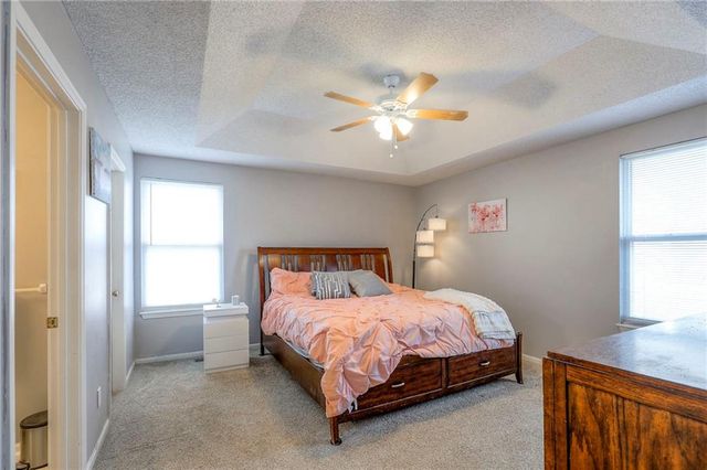 10624 N Wallace Avenue, Kansas City, MO 64157