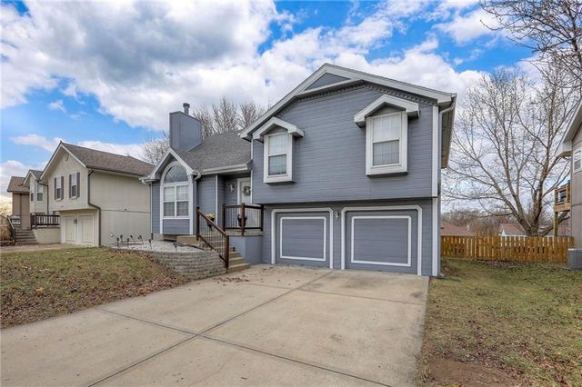 10624 N Wallace Avenue, Kansas City, MO 64157