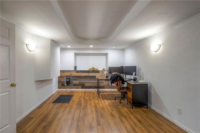 10624 N Wallace Avenue, Kansas City, MO 64157