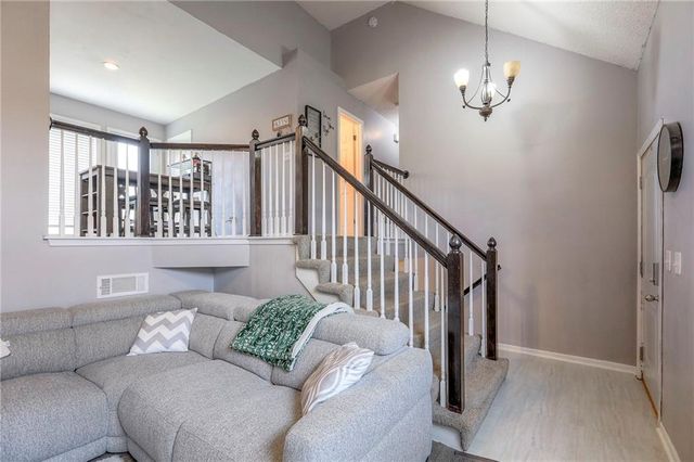 10624 N Wallace Avenue, Kansas City, MO 64157