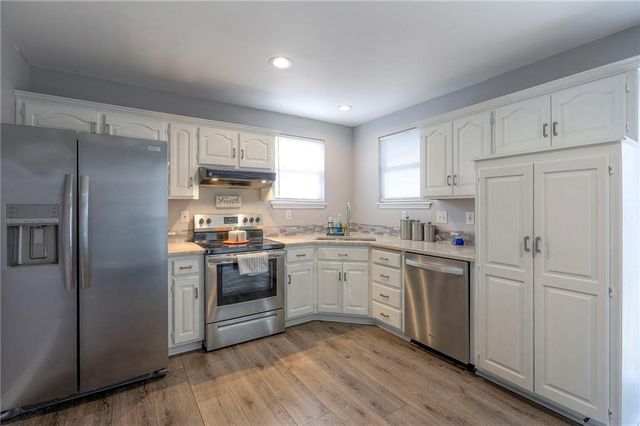 10624 N Wallace Avenue, Kansas City, MO 64157